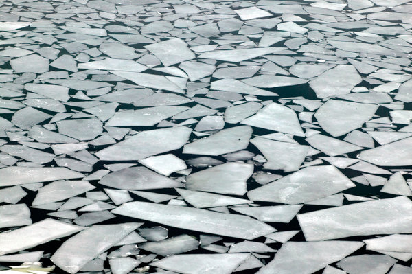 Ice floes in the ngerman river.