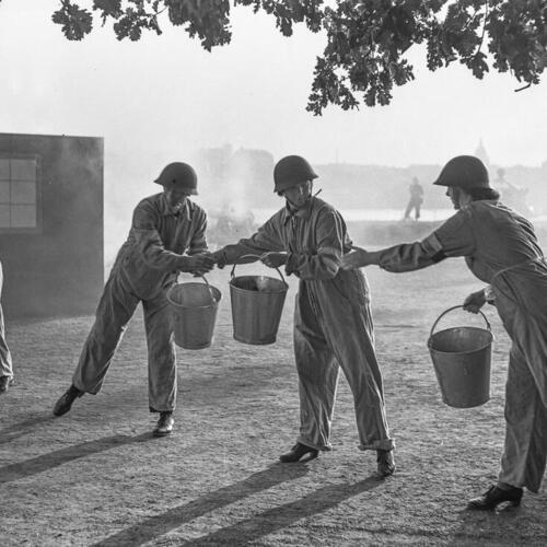 SVENSK NUTIDSHISTORIA