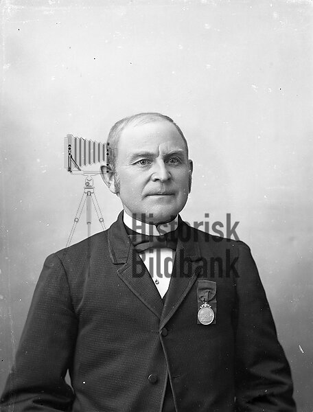 M�NSSON, VILHELM