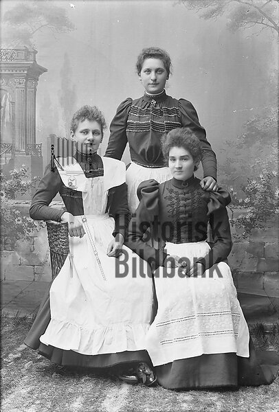 ALMA J�NSSON / ALMA MALMSTR�M