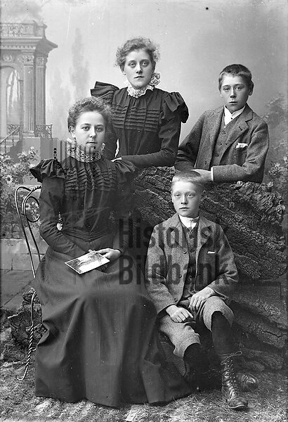SVENSSON, BETTY