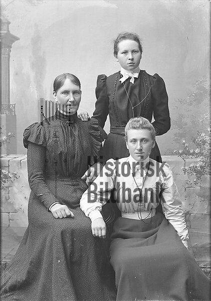 L�NGBERG, EMMA