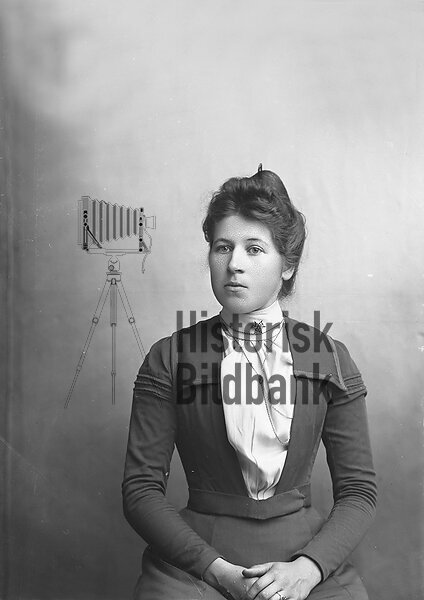 SVENSSON, ANNA