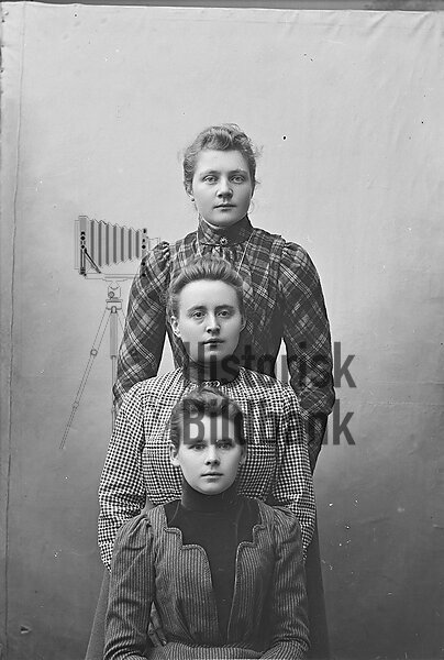 NILSSON, FRU
