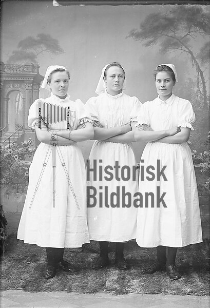 SJ�BERG, ANNA
