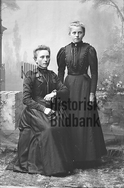 J�NSSON, SIGRID o ADA
