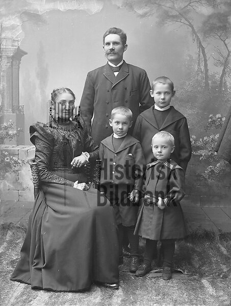 TRULSSON, BENGT o NELLY - FAMILJ