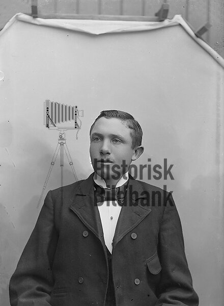 J�NSSON, NILS