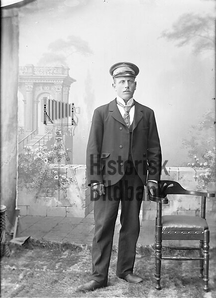 J�NSSON, ERIK  PORTIER