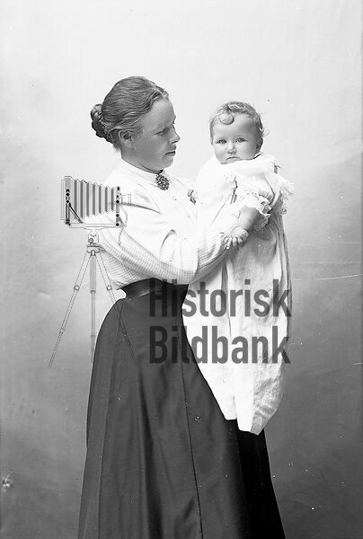 DAHLGREN, FRU MED DOTTER