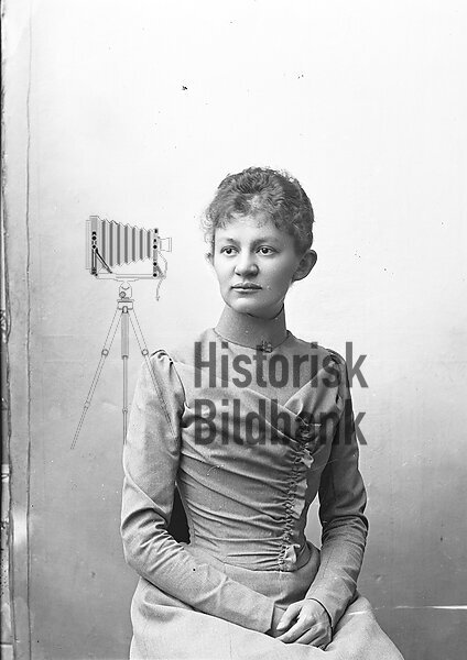 M�LLERSTR�M, OLGA