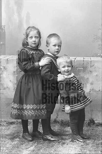 OHLIN,  VALBORG, HOLGER OCH BERTIL