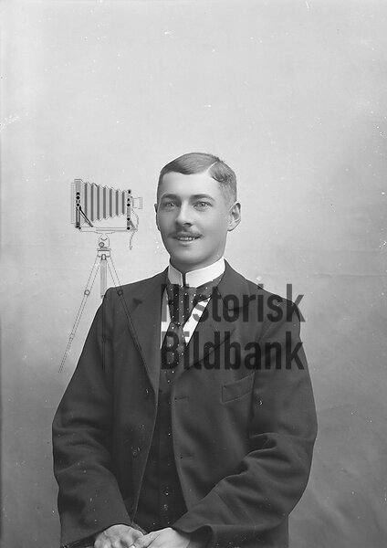 HOLST, ADOLF   BRUKSTJ�NSTEMAN
