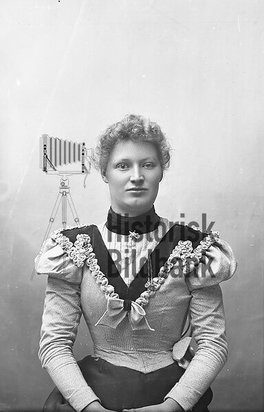MAGNUSSON,  ANNA