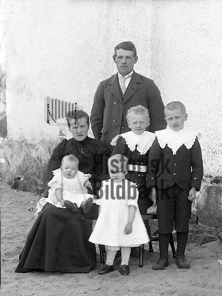 NILSSON, AUGUST o ALMA - FAMILJ