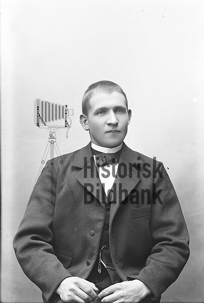 HENRIKSSON, MARTIN  LANTBRUKARE