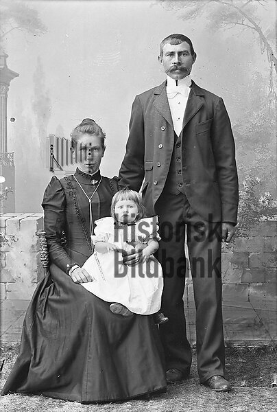 KRISTIANSSON, NILS o BERNHARDINA - FAMILJ