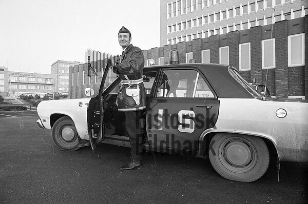 Polis