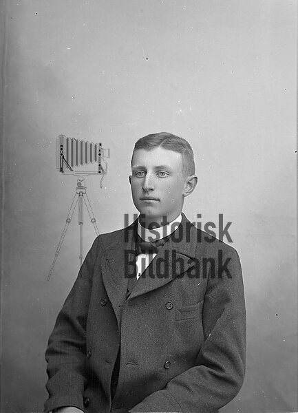KARLSSON, KNUT OKTAVIUS  KONTORIST