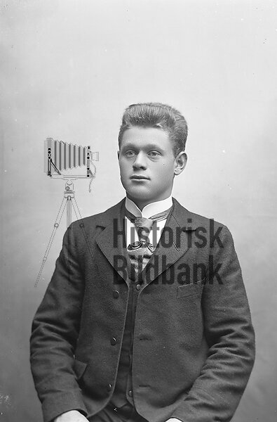 J�NSSON, ANDERS
