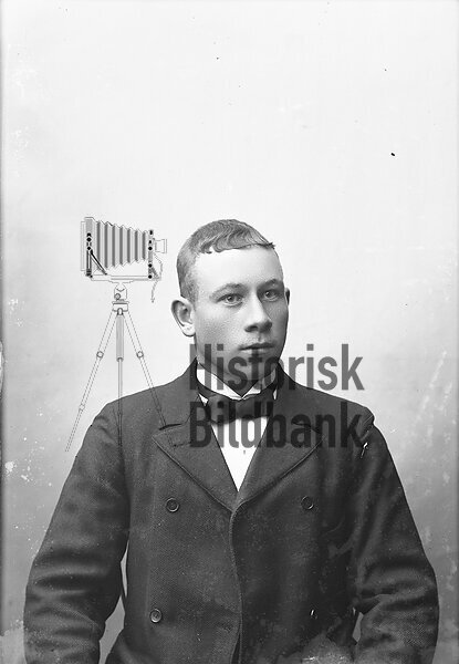 HELLGREN, AXEL