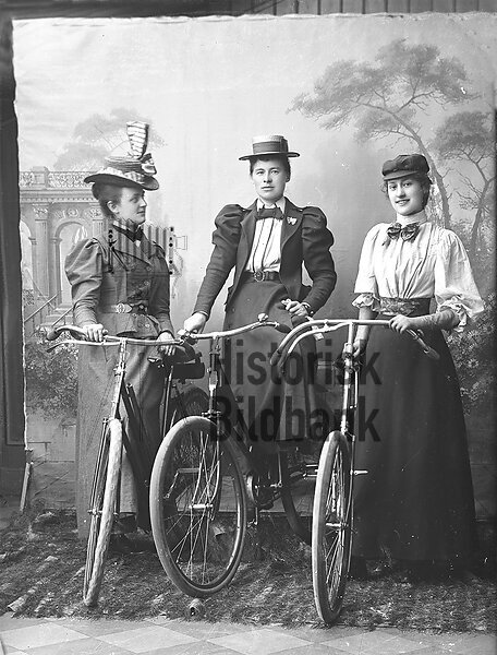 JOHANSSON, FR�KNARNA