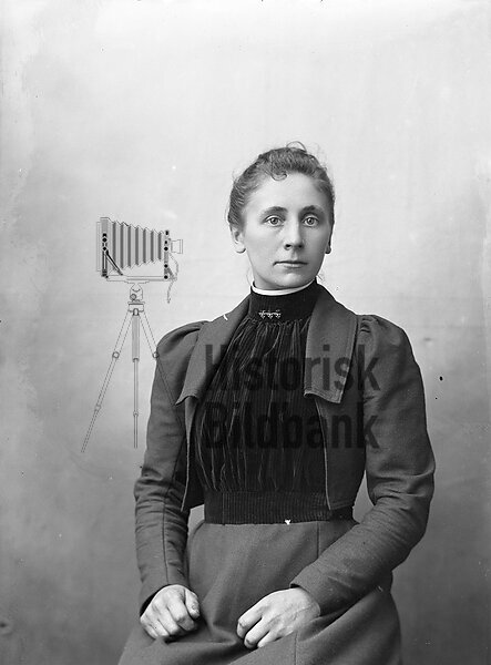 J�NSSON, KRISTIN