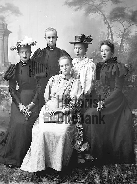 J�NSSON, EMMA