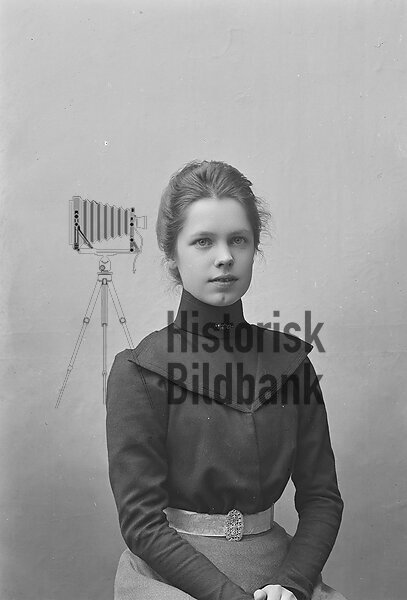 �HLUND, ANNA