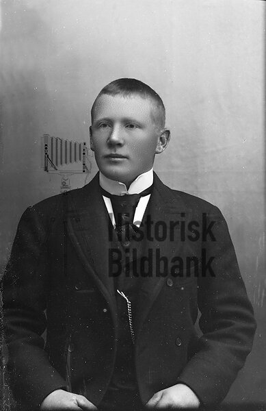 ENGDAHL, CARL