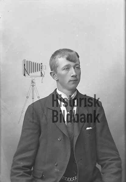 J�NSSON, KARL