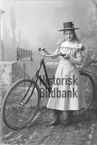 ANDERSSON, ANNA