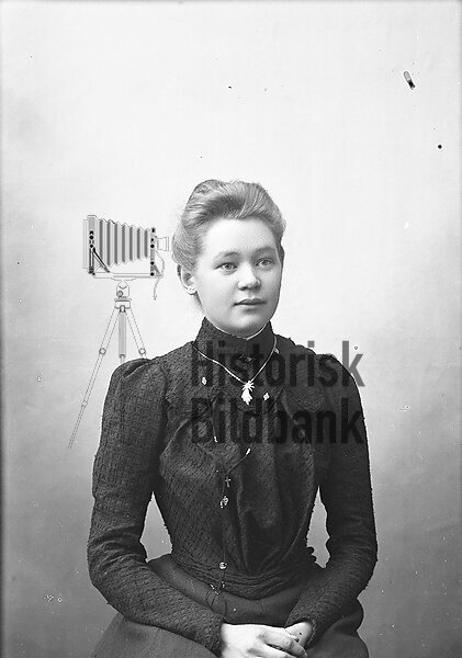 HAMMARLUND, CLARA