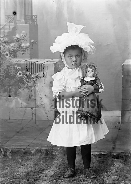 L�FDAHL, ELLA MARIA