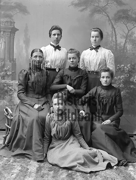 BLOMBERG, KATARINA - FAMILJ