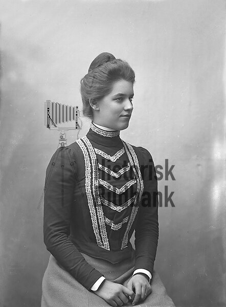 KRONVALL, JULIA