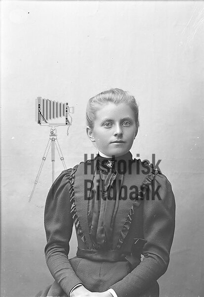 J�NSSON, ADA