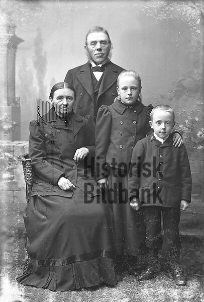 M�NSSON, OLOF o SOFIA