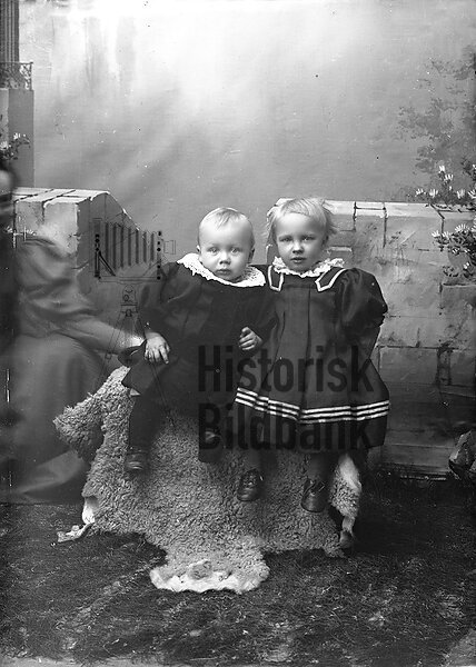 TULLBERG, RUBEN o RUTH INGEBORG