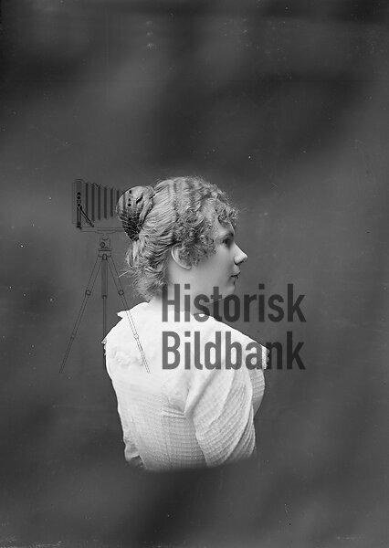 SVENSSON, EDIT