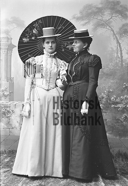 CLAUSEN,  MARIA