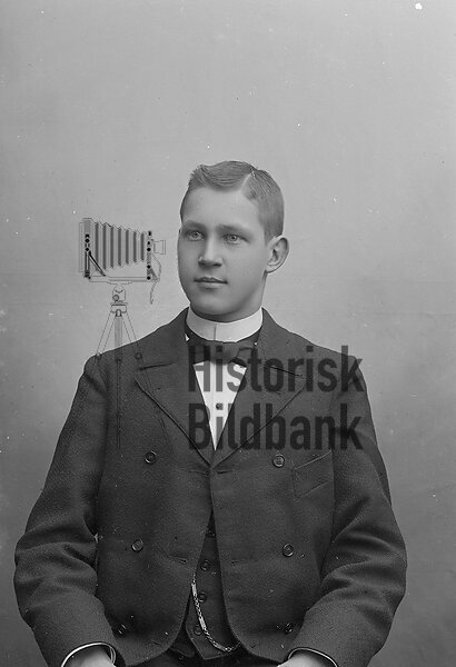 BRODDESSON, ALBERT M�LARM�STARE