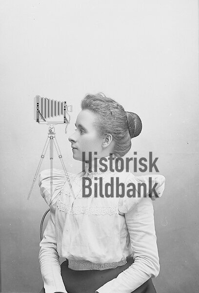 PERSSON, THILDA HUSH�LLERSKA