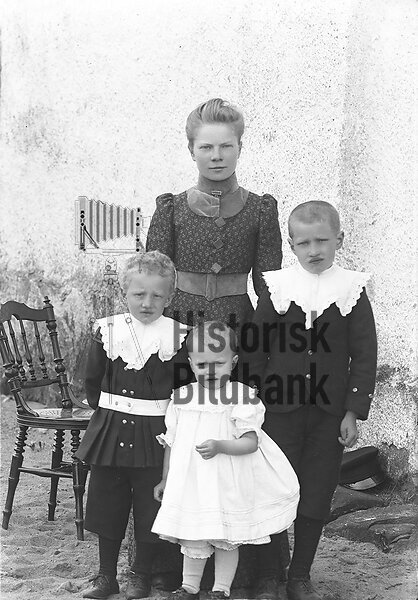 NILSSON, ALMA