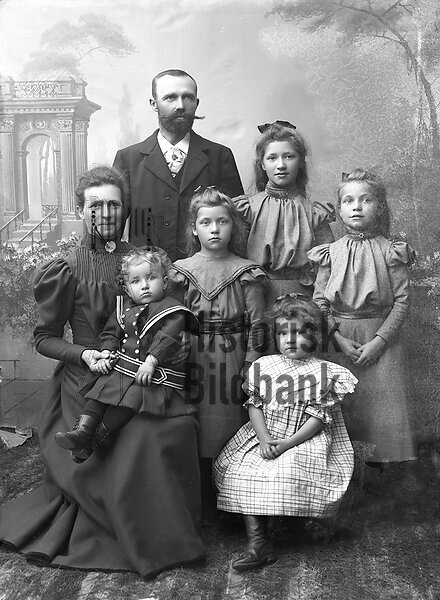 NORLIN, KARL OSKAR HELGE o ELISABETH - FAMILJ