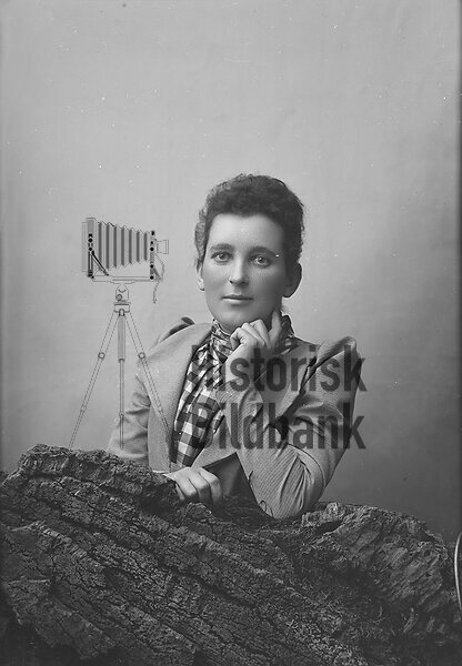 LARSSON, ANNA