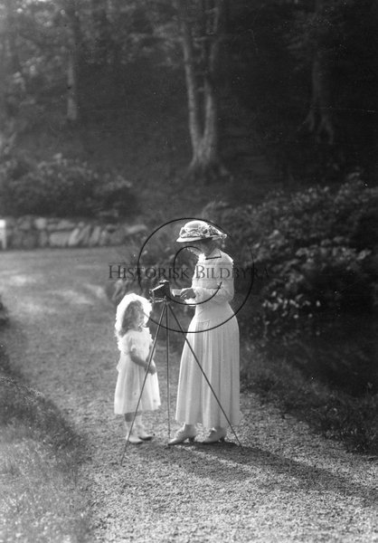 Kronprinsessan Margareta med prinsessan Ingrid